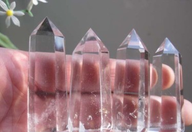 quartz hand quartz hand